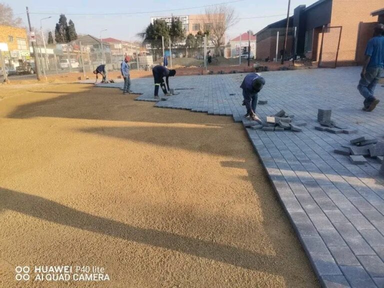 Cottage stone in charcoal grey