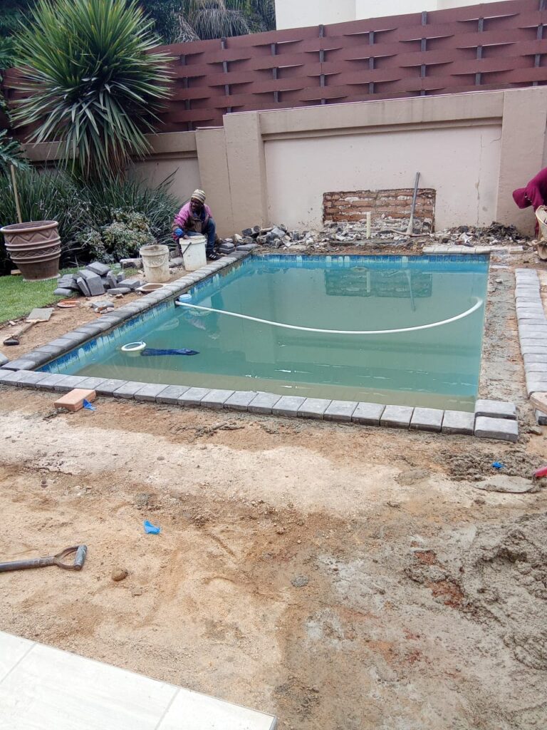 Non-slip textured pool coping